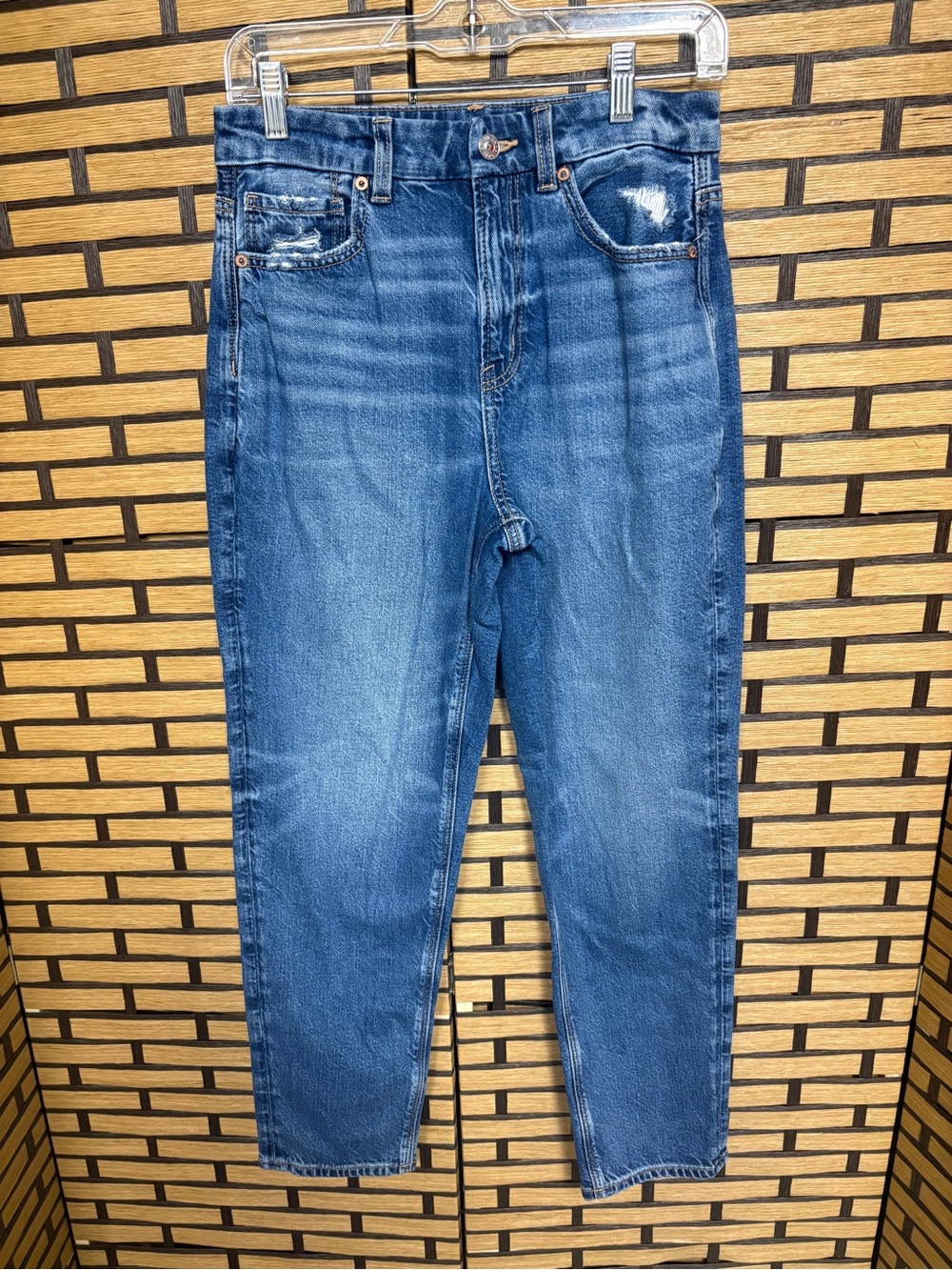 American Eagle Curvy Mom Jeans Size 6